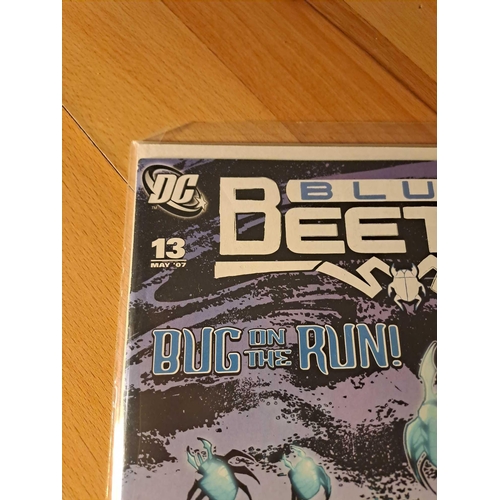 163 - DC Comics, Blue Beetle (4 Issues in this Lot)DC Comics. Blue Beetle Issues, DC Comics. Blue Beetle m... 