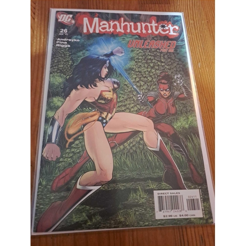 164 - DC Comics, Man Hunter (5 Issues in this Lot)DC Comics. Man Hunter Issues, unleashed part one #26,  m... 