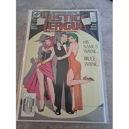 168 - DC Comics. Justice League International #7 to #17 (11 Issues in this Lot)DC Comics. Justice League I... 