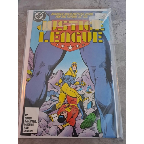 169 - DC Comics. Justice League a return to greatness for the all new 1 to 6 (6 Issues in this Lot)DC Comi... 