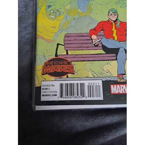 224 - Marvel, Battleworld (3 Issues in this Lot)Marvel, Battleworld. ultimate end #2, ultimate end #4, sec... 