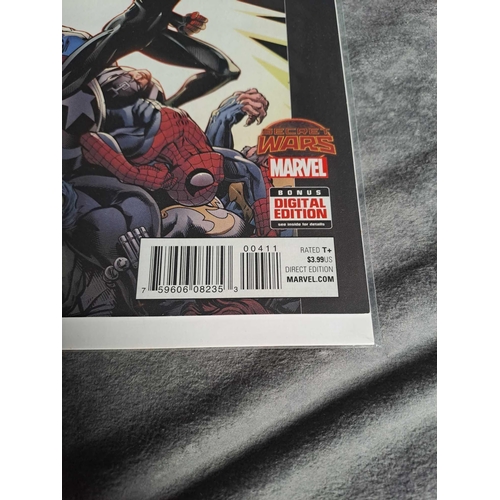 224 - Marvel, Battleworld (3 Issues in this Lot)Marvel, Battleworld. ultimate end #2, ultimate end #4, sec... 