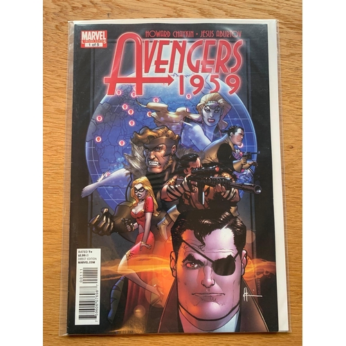 237 - Marvel, Avengers (7 Issues in this Lot)Marvel, Avengers. Issues #8 #9 #11 #14.1 #32 and civil war is... 