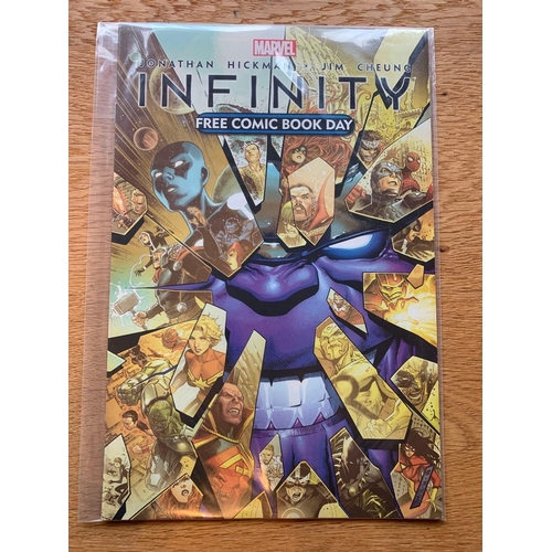 250 - Marvel, Avengers Infinity. (2 Issues in this Lot) Marvel, Avengers Infinity. issues #4, #22 and comi... 