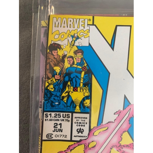 334 - Marvel Comics, X-Men (12 Issues in this Lot)Marvel Comics, X-Men  Issues #2 #4 #5 #8 #13 #21 #22 #23... 