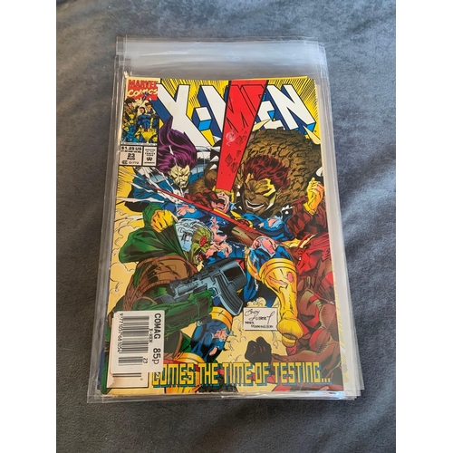 334 - Marvel Comics, X-Men (12 Issues in this Lot)Marvel Comics, X-Men  Issues #2 #4 #5 #8 #13 #21 #22 #23... 