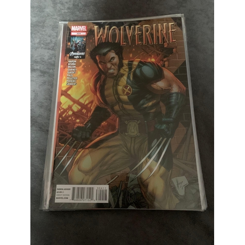 360 - Marvel Wolverine, (10 Issues in this Lot)Marvel Wolverine, Issues #20 #300 #301 #302 #303 #304 #305 ... 