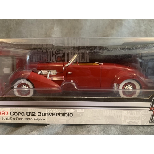 524 - ERTL Auto World Road & Track 1937 Cord 812 Convertible Auto World Road & Track 1937 Cord 812 Convert... 