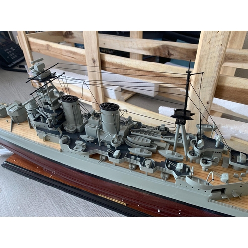 527 - Wooden Model Boat - Admiralty ship HMS Hood This HMS Hood battleship model is handcrafted from hardw... 