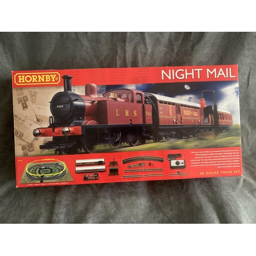 531 - Hornby Night Mail 00 gauge Hornby Night Mail 00 gauge Train set (SK101-90158) R1144