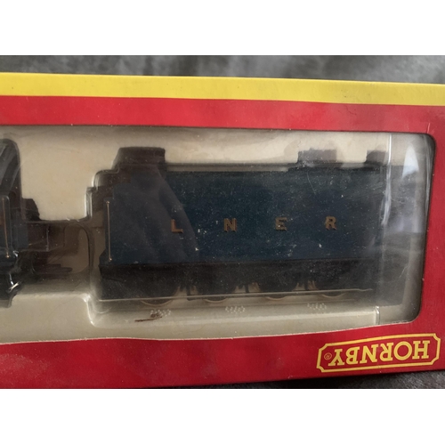 544 - Hornby 00 gauge Mallard A4 class Locomotive Hornby 00 gauge Mallard A4 class Locomotive (R2684) limi... 