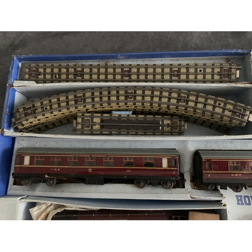 547 - Hornby Dublo Electric Train. Made in england by Meccano LimitedHornby Dublo Electric Train. Made in ... 