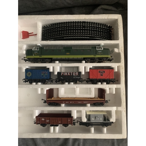 564 - LIMA MODELS SUPER Freight Flyer electric Train setLIMA MODELS SUPER Freight Flyer set with Pipe ... 