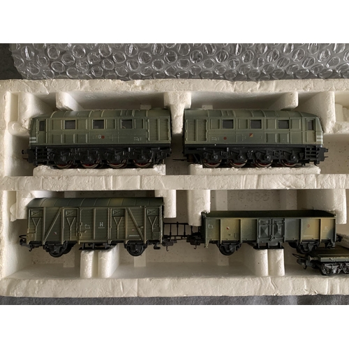 575 - Lima Military Train Set (no Box)Lima Military Train Set (no Box)