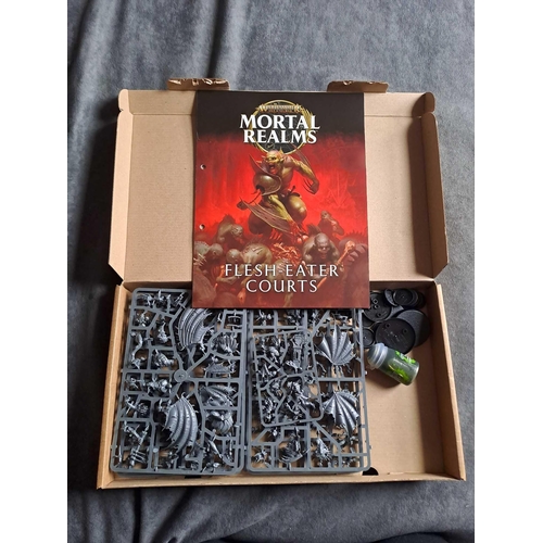 683 - Mortal Realms Warhammer Age of Sigmar premium kit 1Mortal Realms Warhammer Age of Sigmar premium kit... 