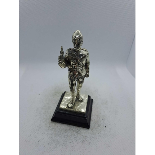 806 - 5 x Royal Hampshire & English Minitures Pewter & Silver Plated Figures, See Description for more inf... 