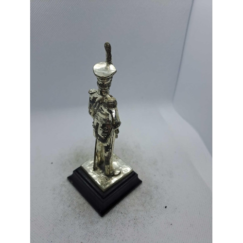 809 - 5 x Royal Hampshire & English Minitures Pewter & Silver Plated Figures, See Description for more inf... 