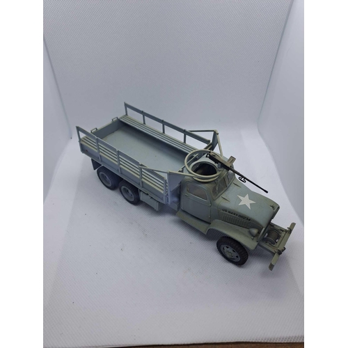 858 - Airfix Models 5x ww2 mixed transport vehicles Airfix Models 5x ww2 mixed transport vehicles