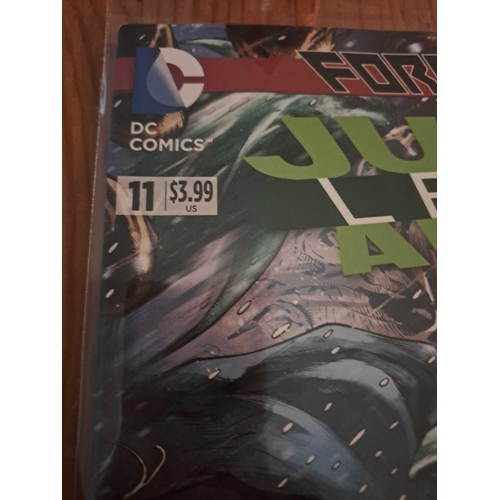 176 - DC Comics, Justice League of America in the grip of Clay Face #11DC Comics, Justice League of Americ... 