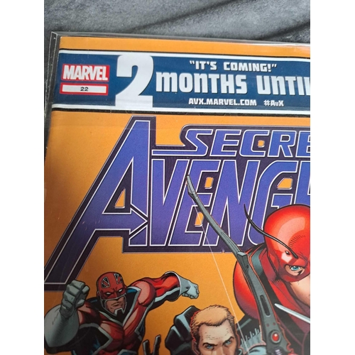 246 - Marvel, Secret Invasion Avengers. (3 Issues in this Lot)Marvel, Secret Invasion Avengers. Issues #14... 