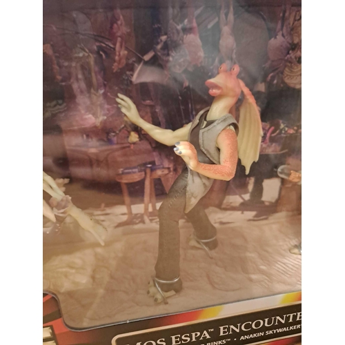 1057 - Star Wars Episode 1 Mos Espa Encounter Includes 3 Figures. Comes With Sebulba, Jar Jar And Anikin Sk... 