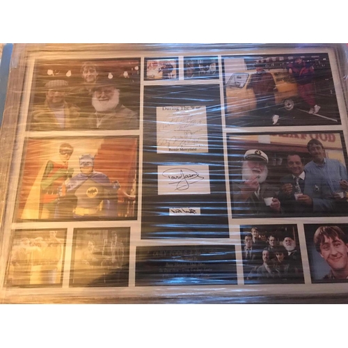 1797 - David Jason, Nicholas Lyndhurst, Uncle Albert Triple Signed And Framed Only Fools And Horses Display... 