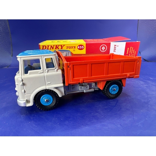 101 - Dinky by Atlas, Bedford TK Tipper #435 in box in mint condition.