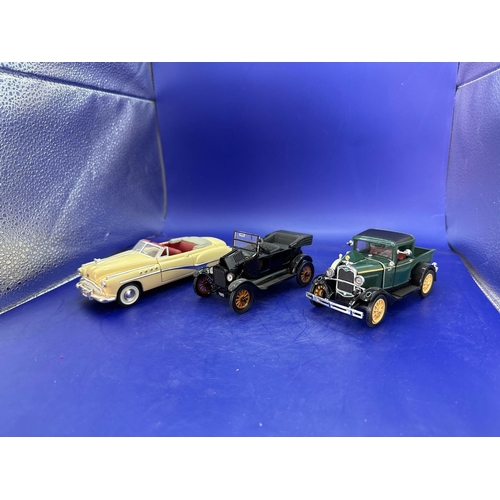 115 - 3 x Vintage Vehicle Diecasts. Ford model a 1931 made in China, Ford motor company, trademarks and a ... 