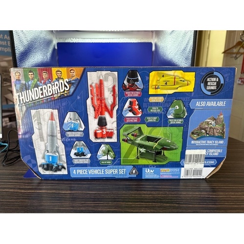 125 - Thunderbirds are go for peace vehicle superset, Thunderbirds, 1 2 3 4 included