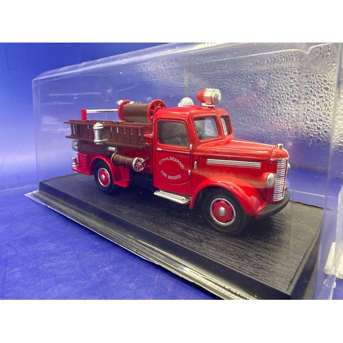 179 - Del Prado Diecast, 1:43 scale Bedford 1939 fire engine