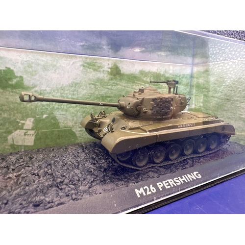 188 - Atlas Edition Ultimate tank in Perspex case, 1:72 scale. M26 Pershing