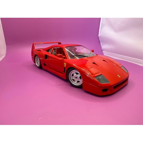 204 - Burago Ferrari, F. 40 1987 scale 1:18 model is unblocked, but shows no sign of damage