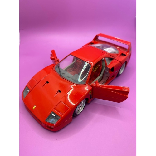 204 - Burago Ferrari, F. 40 1987 scale 1:18 model is unblocked, but shows no sign of damage