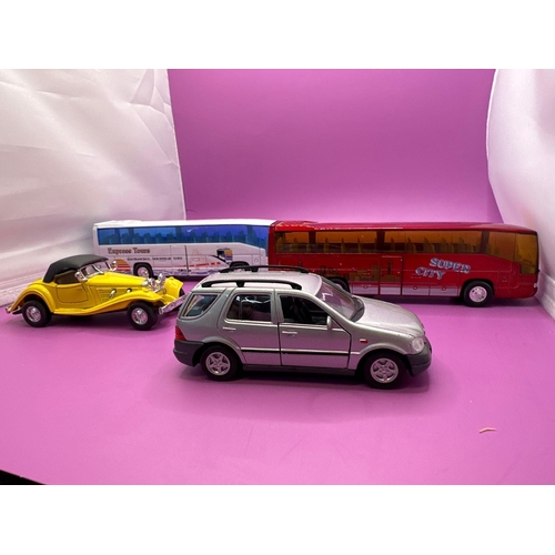 227 - 4 x Welly Mercedes Diecasts Unboxed, 2 busses and 2 Cars