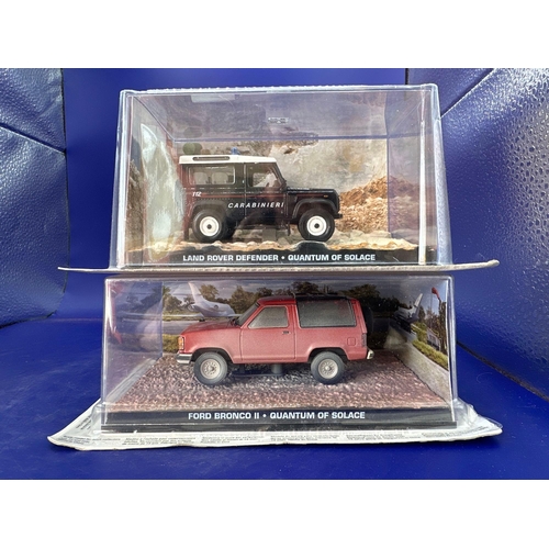 78 - 2 x James Bond Scale Diecast, Unopened Bubble Card. Land Rover defender and Ford bronco two from Qua... 