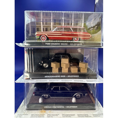 95 - 3 x James Bond Scale Diecast, Unopened Bubble Card. Lincoln continental Mercedes-Benz 220S and Ford ... 