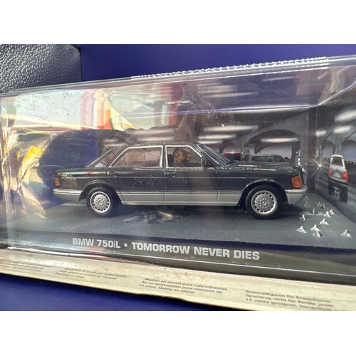 98 - James Bond Scale Diecast, Unopened Bubble Card. BMW750L from tomorrow never dies.