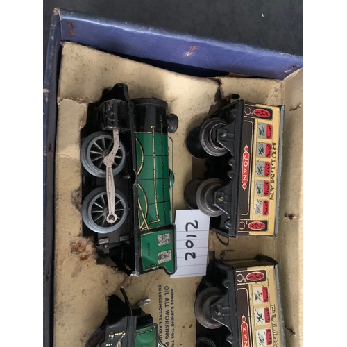 330 - Hornby Train made in england by meccano ltd liverpool box heavily worn as seen in pictures