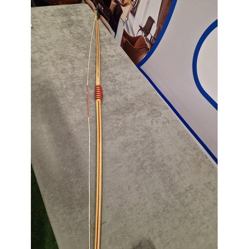 597 - Richard Head Longbow 186cm long in good order