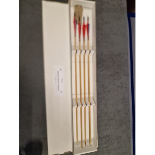 600 - 4 X Richard Head Longbow Arrow Shaftss In Box Size 29