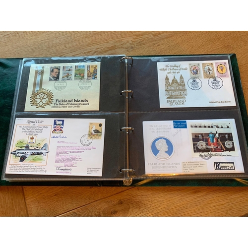 510 - The Queens Coronation Jubilee 2003 Collection Includes Stamps And Letters As Pictured. In A A4 Bindi... 