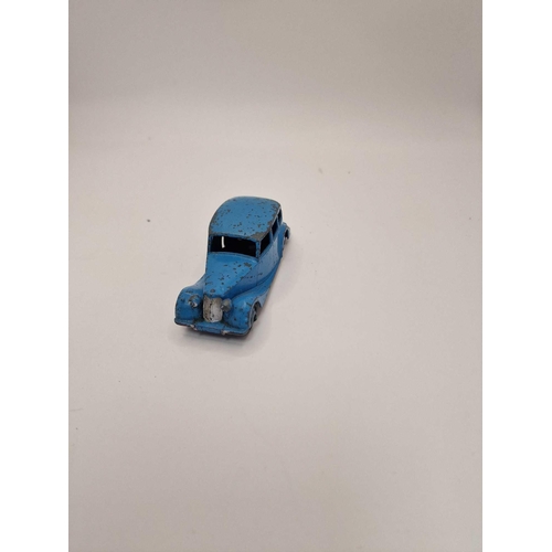 290 - A collection of Dinky diecast models x 3 unboxed comprising of Dinky 40b Triumph 1800 Blue - Later r... 