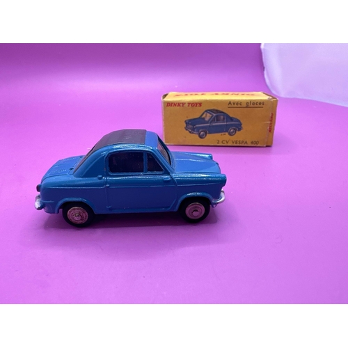 182 - Dinky Toys, made in France Vespa 2 CV 400 in blue. #24L avec Glaces