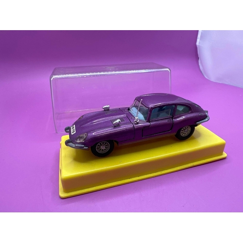 186 - Dinky Toys Jaguar No 131.Â Issued 1975/76.Â Plastic case.