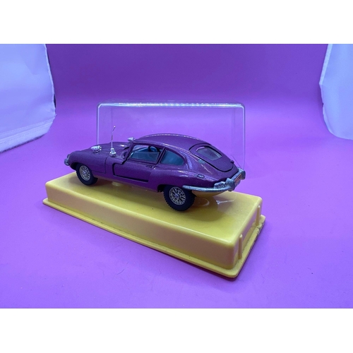 186 - Dinky Toys Jaguar No 131.Â Issued 1975/76.Â Plastic case.