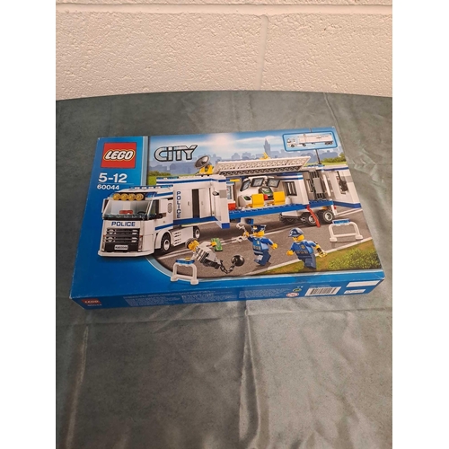22 - Lego city set number 60044 mobile police unit Good condition unopened