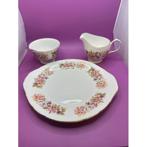 764 - Colclough Fine Bone China, 50 Piece Tea Service Set. This Lot Includes 6 Small Tea Cups And Saucers,... 