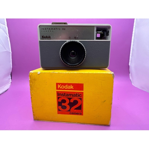 Kodak, Instamatic 32 Camera In Box Unused.