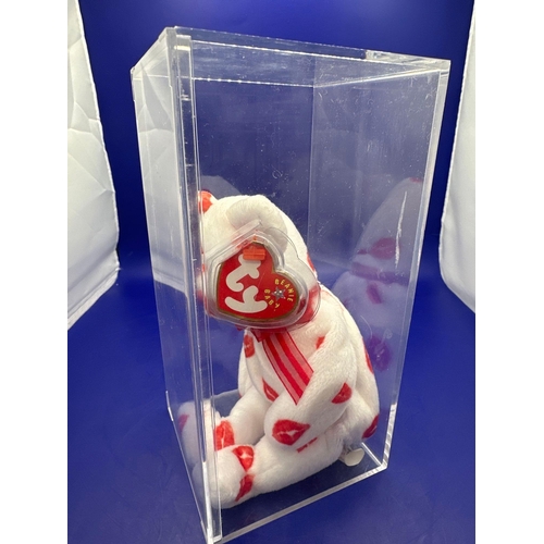 11 - TY Beanie Baby Bear Smooch hand made in China DOB 14/2/2000 in Perspex case