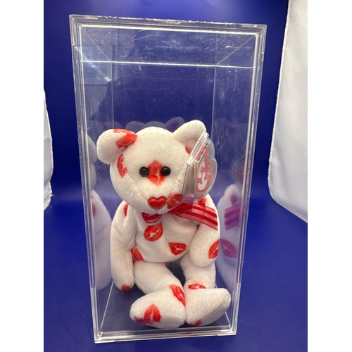 11 - TY Beanie Baby Bear Smooch hand made in China DOB 14/2/2000 in Perspex case